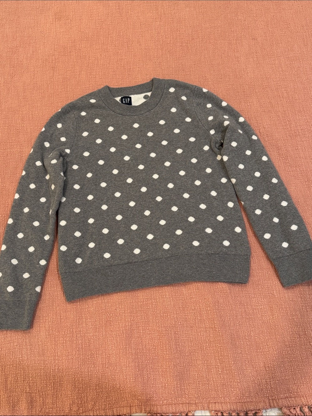GAP small wm’s Gray Crewneck Sweater with White Polka Dots - soft fabric